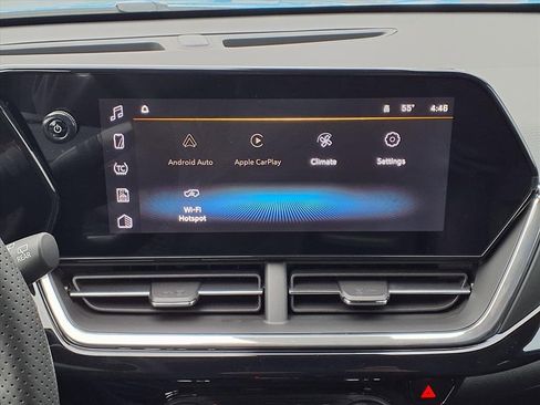 New 2026 Chevrolet Trax RS w/ Sunroof Package image 14