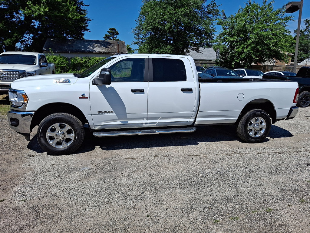 Used 2024 RAM 3500 Big Horn AWD/4WD image 2