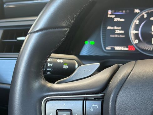 Used 2024 Lexus ES 350 w/ Accessory Package (Z1) FWD image 31