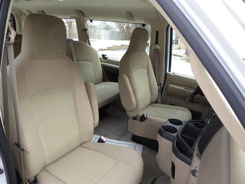 Used 2013 Ford E-350 and Econoline 350 XLT image 20