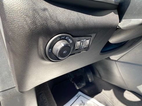 Used 2023 Jeep Compass Latitude AWD/4WD image 18