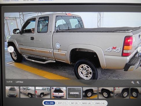 Used 2002 Chevrolet Silverado 2500 LS w/ Electrical Convenience Pkg AWD/4WD image 8