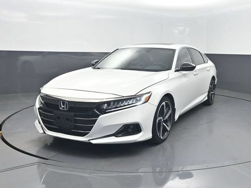 Used 2022 Honda Accord Sport image 1