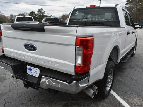 Used 2018 Ford F250 XL w/ Power Equipment Group image 6