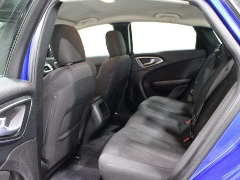 Used 2015 Chrysler 200 Limited FWD image 16