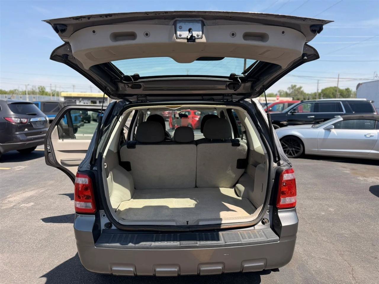 Used 2012 Ford Escape XLS FWD image 32
