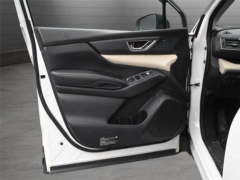 Used 2020 Subaru Ascent Limited image 9