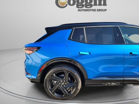 New 2026 Chevrolet Equinox EV RS image 6