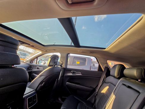 Used 2024 Kia Sportage SX image 16