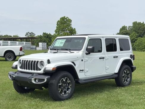 New 2026 Jeep Wrangler Unlimited Sahara w/ Safety Group AWD/4WD image 15