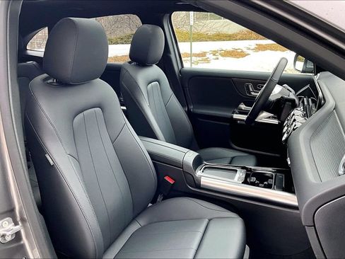 Used 2026 Mercedes-Benz GLA 250 4MATIC image 7