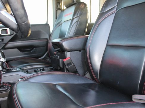 Used 2020 Jeep Wrangler Unlimited Rubicon w/ LED Lighting Group image 11