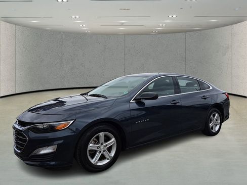 Used 2020 Chevrolet Malibu LS image 1