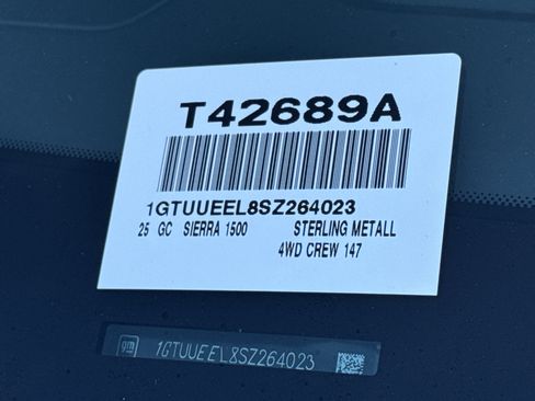 Used 2025 GMC Sierra 1500 AT4 w/ AT4 Preferred Package AWD/4WD image 38