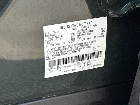 Used 2022 Ford Explorer XLT AWD/4WD image 27