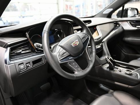 Used 2025 Cadillac XT5 Premium Luxury image 22