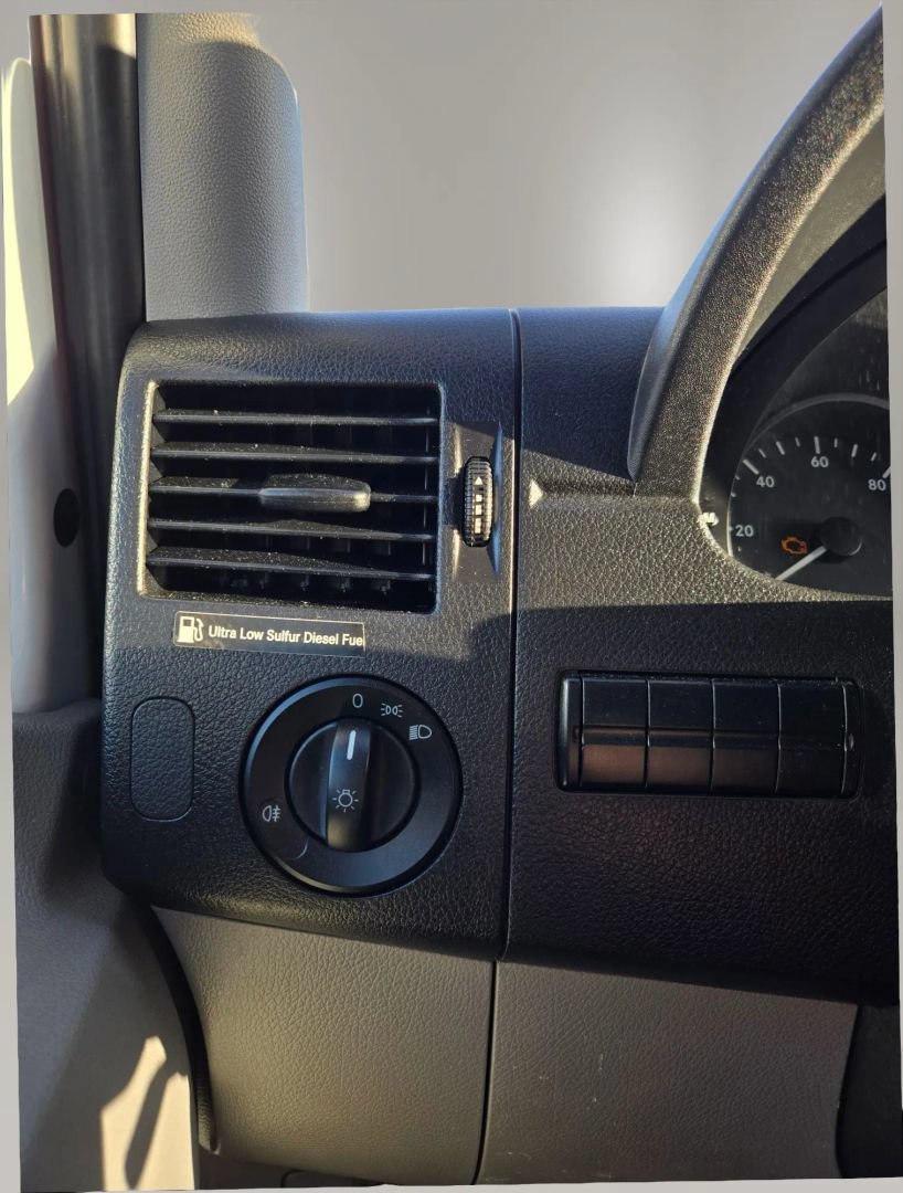 Used 2010 Mercedes-Benz Sprinter 3500 image 19