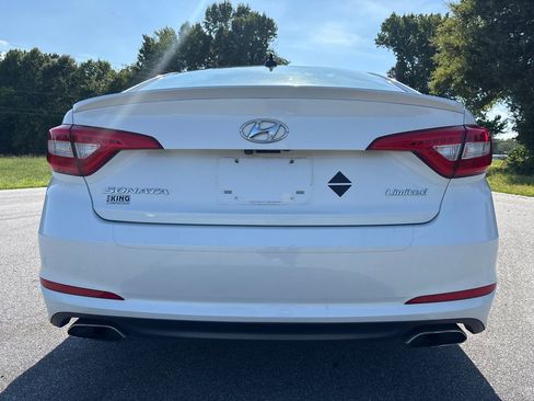Used 2015 Hyundai Sonata Limited w/ Option Group 05 FWD image 4