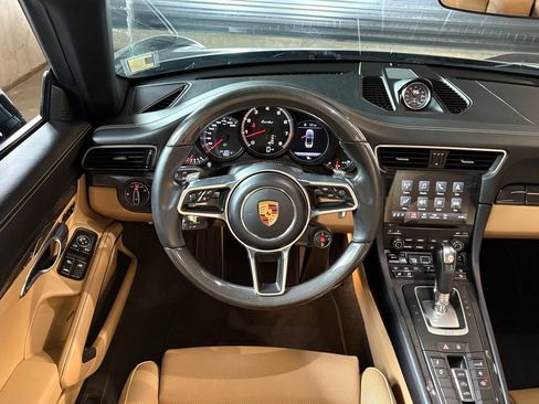 Used 2017 Porsche 911 Turbo AWD/4WD image 21