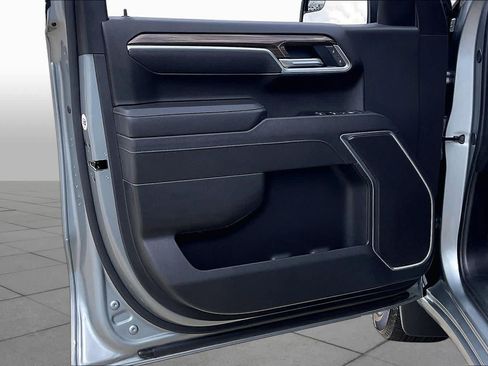 Used 2026 Chevrolet Silverado 1500 RST RWD image 22
