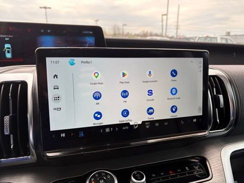 Used 2025 Ford Expedition Max Platinum image 19