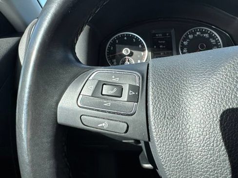 Used 2018 Volkswagen Tiguan Limited w/ Premium Package AWD/4WD image 20