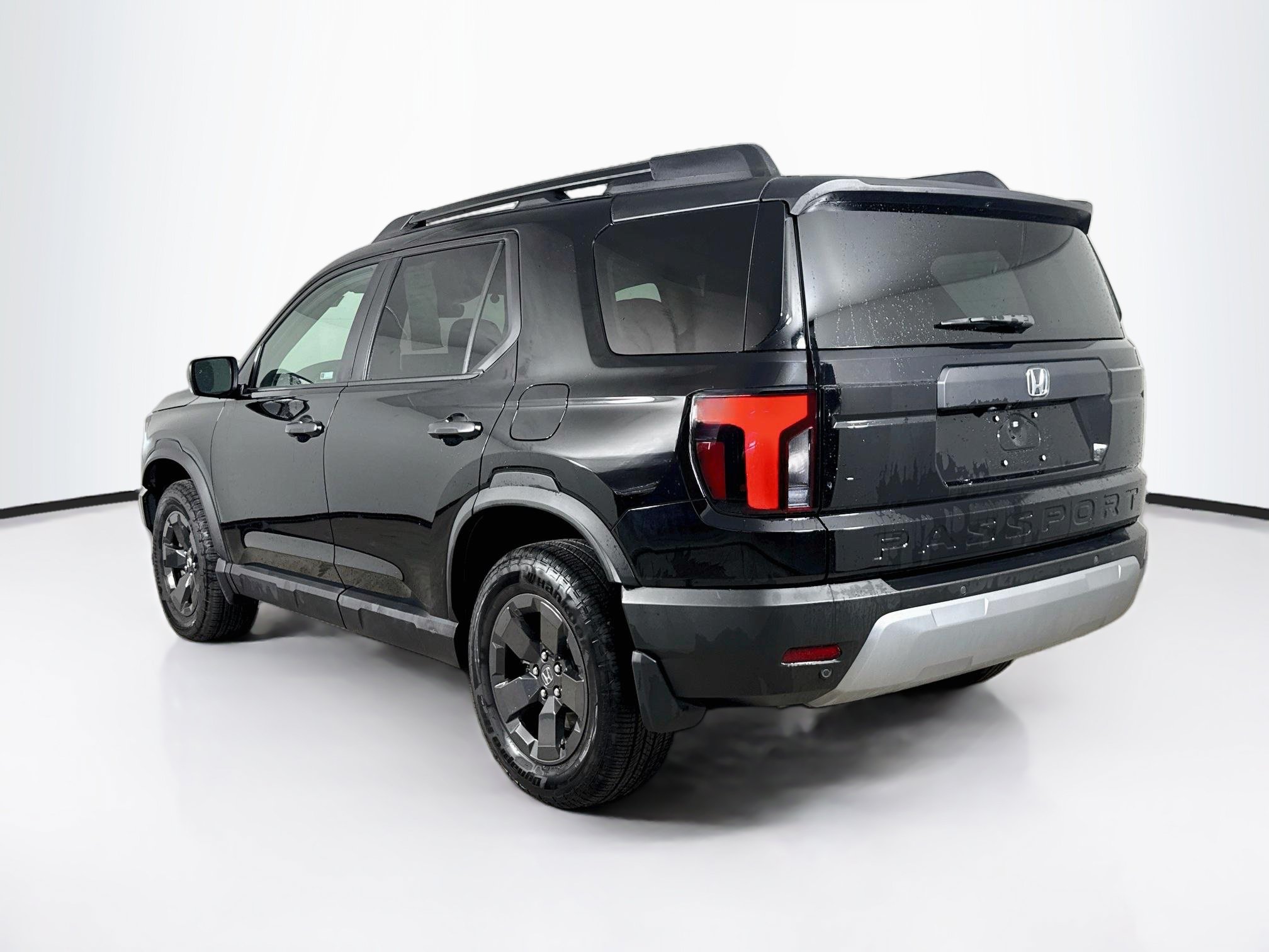 Certified 2026 Honda Passport RTL image 30