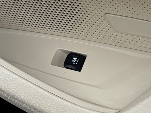 Used 2021 BMW 430i Coupe w/ Convenience Package RWD image 20