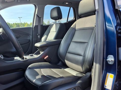 Used 2022 GMC Terrain SLT w/ Tech Package image 6