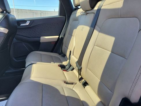 Used 2020 Ford Escape Titanium w/ Titanium Premium Package 2.0 AWD/4WD image 12