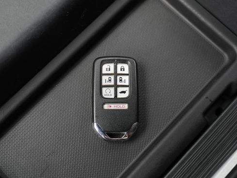 Used 2021 Honda Odyssey EX image 50