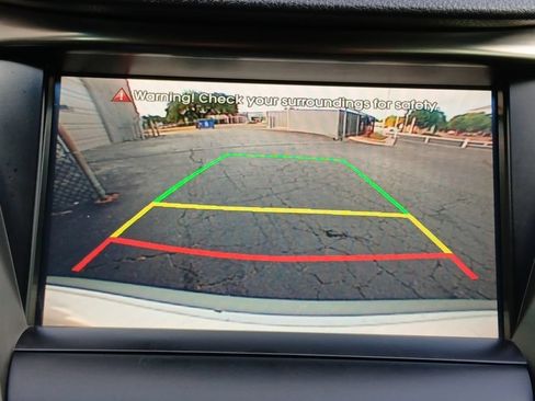 Used 2014 Hyundai Azera Limited w/ Option Group 02 FWD image 9
