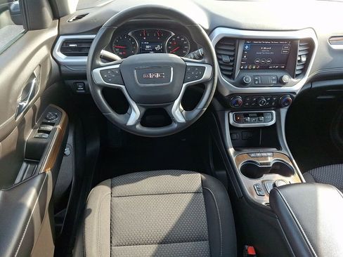 Certified 2023 GMC Acadia SLE w/ Driver Convenience Package image 11