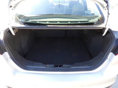 Used 2015 Ford Focus SE w/ SE Cold Weather Package image 24