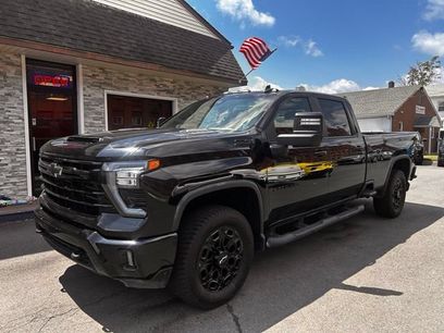 Used 2024 Chevrolet Silverado 2500 LT w/ Midnight Edition