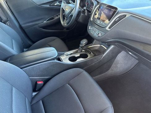 Used 2024 Chevrolet Malibu LT image 24