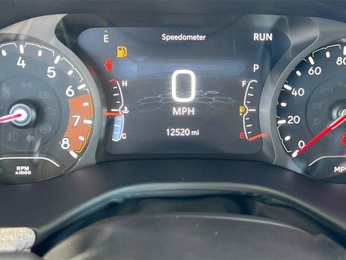 Used 2024 Jeep Compass Latitude image 27