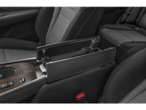 Used 2023 Nissan Rogue S AWD/4WD image 9