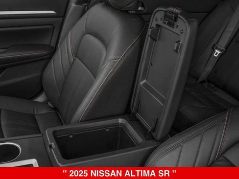 New 2025 Nissan Altima 2.5 SR FWD image 13