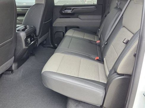 Certified 2025 Chevrolet Silverado 2500 ZR2 w/ Technology Package image 18