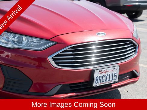 Used 2020 Ford Fusion SE FWD image 6