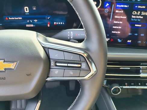 Used 2024 Chevrolet Traverse LT image 20