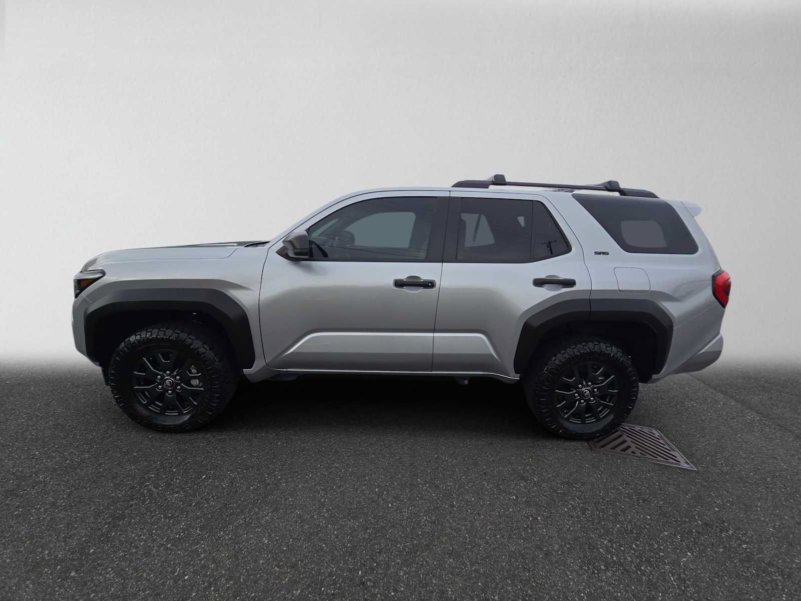 Certified 2025 Toyota 4Runner SR5 AWD/4WD image 6