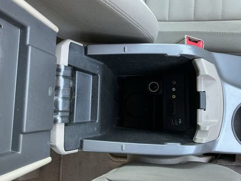 Used 2015 Ford Escape SE w/ Equipment Group 201A FWD image 26