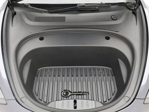 Used 2023 Tesla Model 3 Standard Range image 20