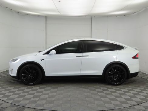 Used 2020 Tesla Model X Long Range image 8