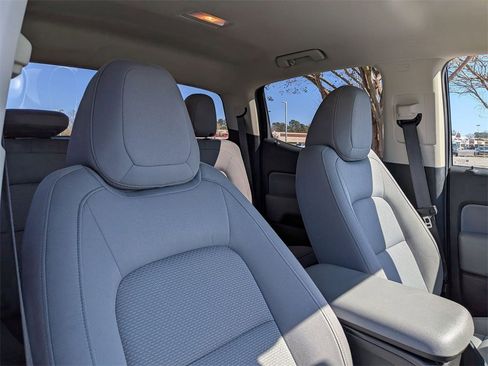 Used 2021 Chevrolet Colorado W/T image 19