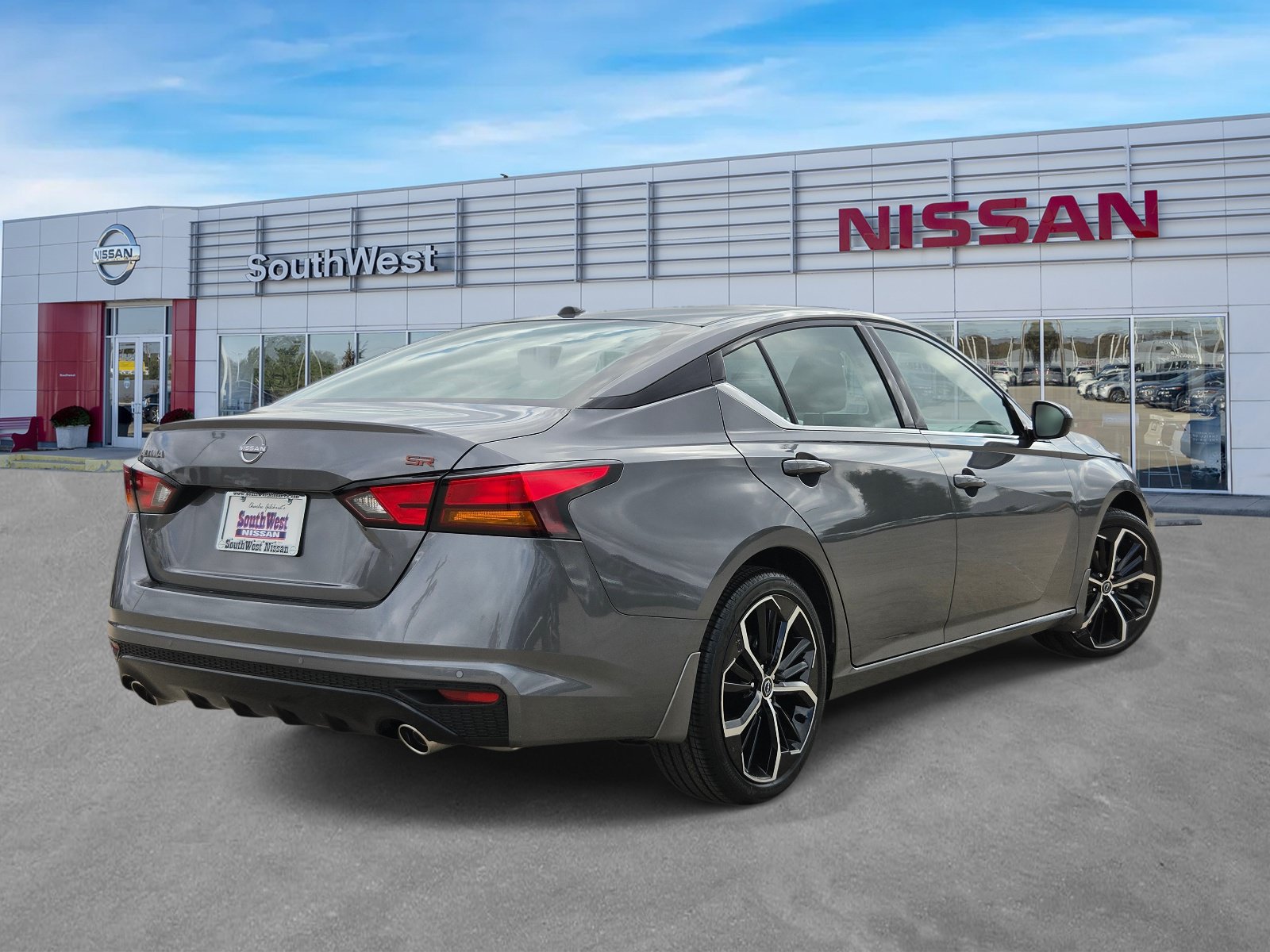 New 2026 Nissan Altima 2.5 SR FWD image 5