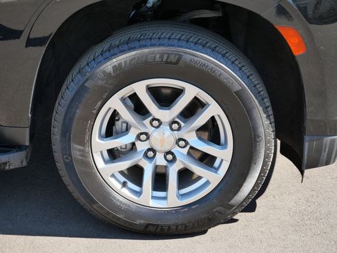 Used 2024 Chevrolet Tahoe LT image 15