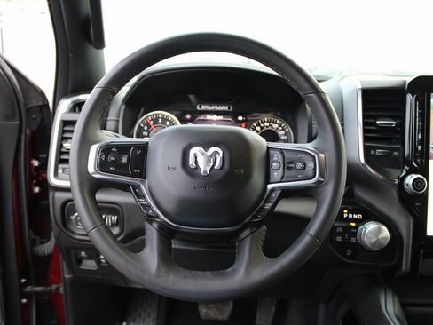Used 2025 RAM 1500 Laramie AWD/4WD image 15